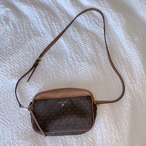Michael Kors Cross Body Bag
